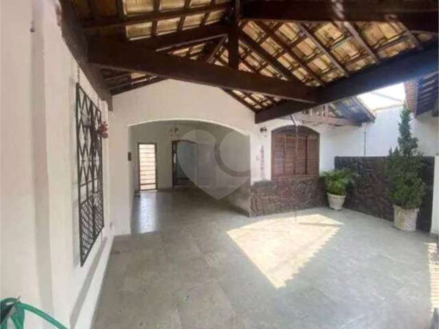 Casa com 2 quartos à venda em Centro - SP