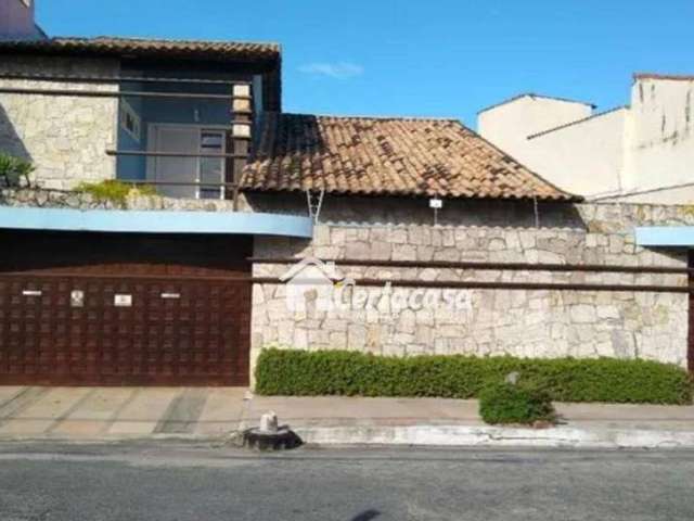 Casa com 4 dormitórios à venda, 323 m² por R$ 2.100.000 - Vila Nova - Cabo Frio/RJ