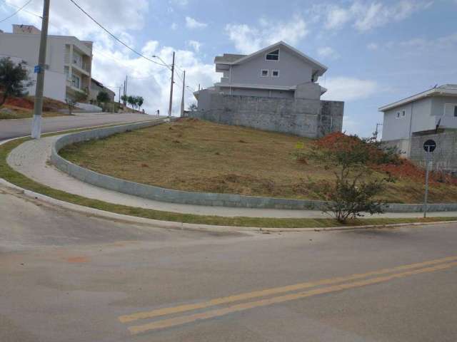 Terreno no Condomínio Mantiqueira - São José dos Campos/SP