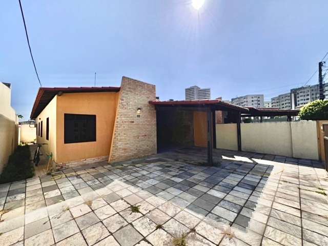 Vende-se casa em neopolis