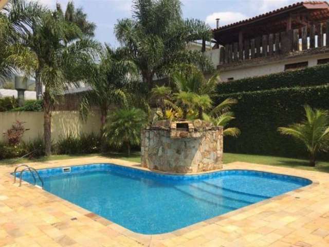 Casa de Luxo em Condomínio à Venda em Atibaia-SP - Jardim Flamboyant B  3 Quartos, 3 Suítes, 3 Salas, 6 Banheiros, 4 Vagas, 490m²