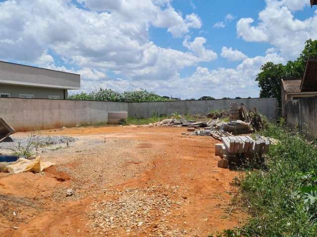 Terreno plano com 555m²