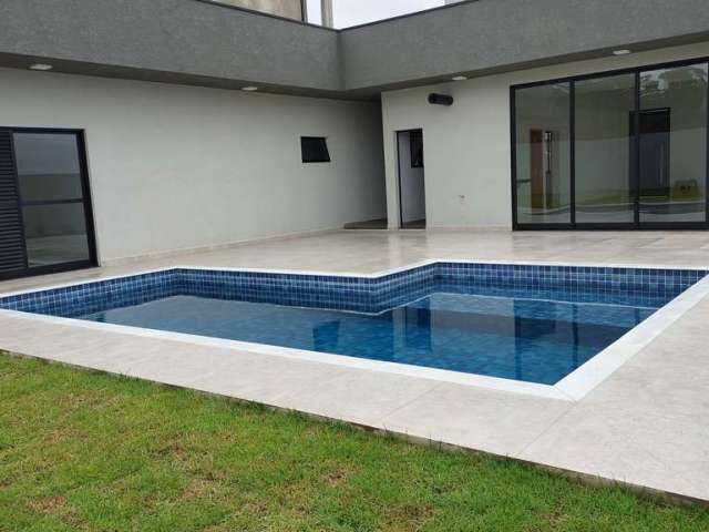 Casa à venda em condomínio de Atibaia, 3 suítes, 800m² de terreno