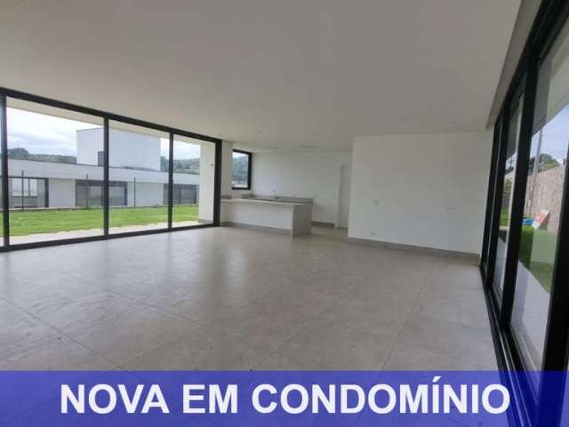 Casa de Luxo em Condomínio Palavra da Vida: 3 quartos, 3 suítes, 2 salas, 5 banheiros, 3 vagas, 248m² - Atibaia-SP