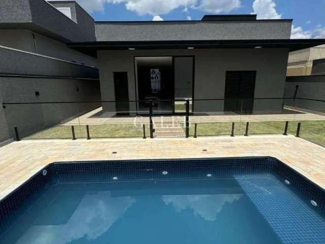 Casa térrea em condomínio fechado à venda, 3 quartos sendo todos suítes, piscina