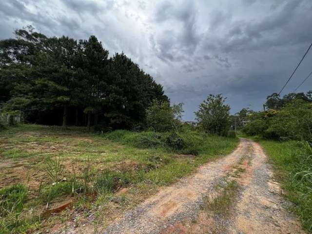 Terreno à venda na Rua Corredeiras, Chácara Santa Lúcia, Carapicuíba por R$ 390.000