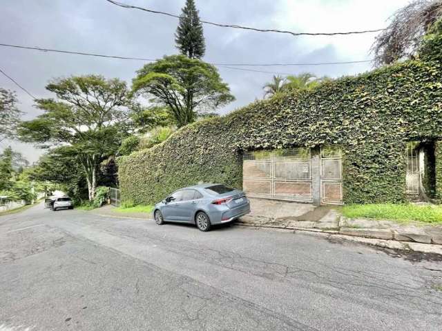 Casa em condomínio fechado com 4 quartos à venda na Rua Mariluz, 36, Chácara São João, Carapicuíba por R$ 1.280.000