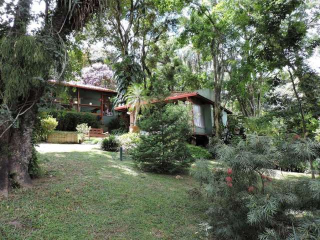 Casa em condomínio fechado com 3 quartos à venda na Estrada Aldeinha, 1495, Jardim Marilu, Carapicuíba por R$ 1.650.000