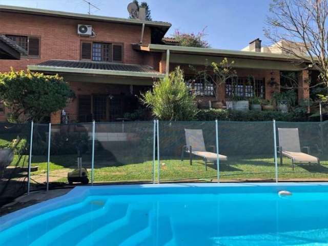 Casa em condomínio fechado com 9 quartos à venda na Rua Argentina, 201, Recanto Impla, Carapicuíba por R$ 1.800.000