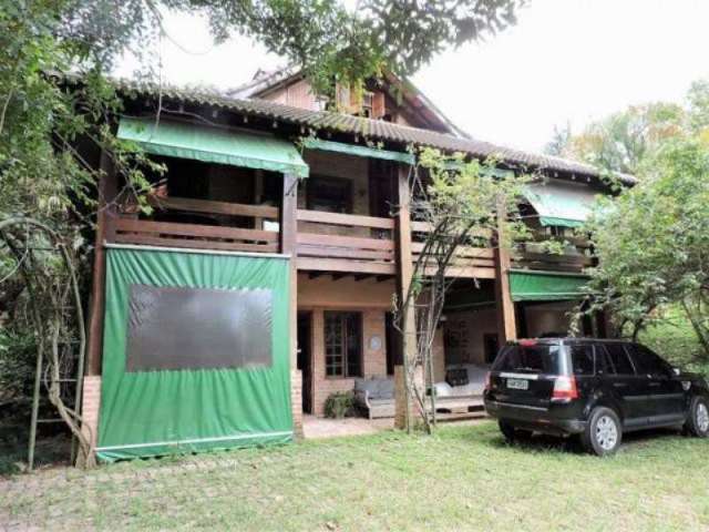 Casa com 3 dormitórios à venda, 363 m² por r$ 1.850.000 - chácara santa lúcia dos ypes - carapicuíba/sp