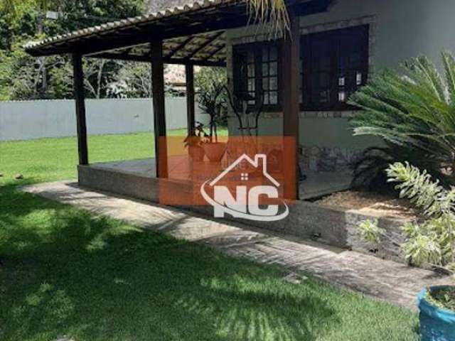 Casa com 3 dormitórios à venda, 1200 m² por R$ 960.000,00 - Recanto de Itaipuaçu - Maricá/RJ