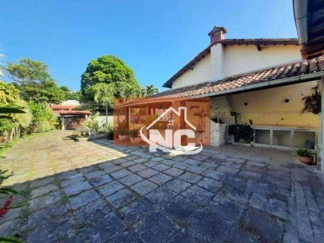 Casa com 4 quartos à venda, 720 m² por R$ 1.380.000 - Piratininga - Niterói/RJ