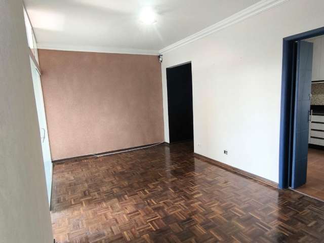 Apartamento de 105m² com 03 Dormitórios e 2 Vagas Cobertas - Centro - Santo André