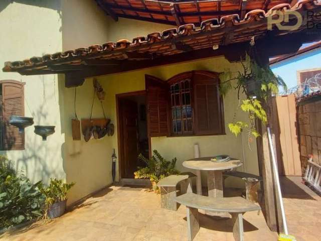 Casa com 5 quartos à venda na Cachoeira Dourada, --, Santa Efigênia, Belo Horizonte, 301 m2 por R$ 700.000