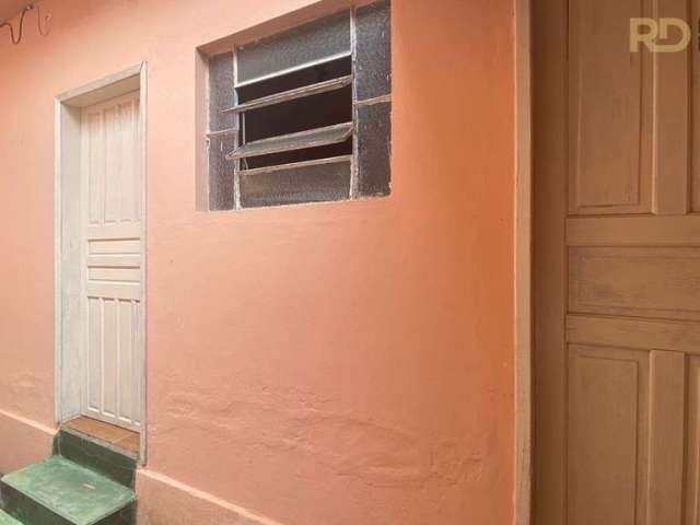 Casa com 1 quarto para alugar na Lassance, --, São Geraldo, Belo Horizonte por R$ 900