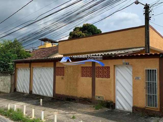 Casa com 2 quartos à venda na Rua Marli Pereira de Araújo, 33, Vila do Tinguá, Queimados por R$ 530.000