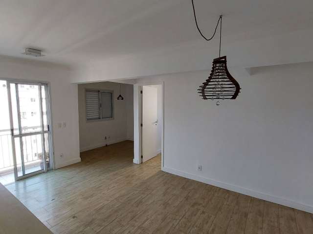 Vende Apartamento no Portal dos Ipês 56 mts com Sacada