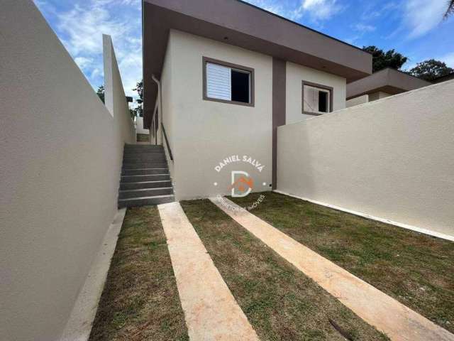 Casa com 2 dormitórios à venda, 51 m² por R$ 349.900,00 - Vila Santa Helena - Atibaia/SP