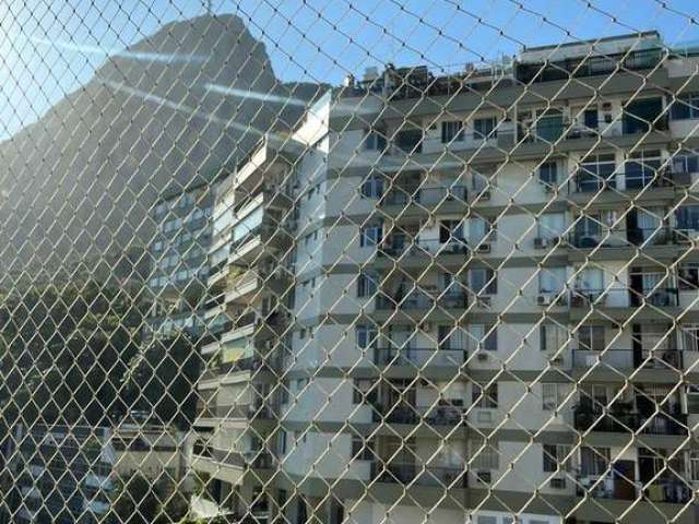 Apartamento à venda com vista para o Cristo no Jardim Botânico, 2 quartos, suíte e varanda