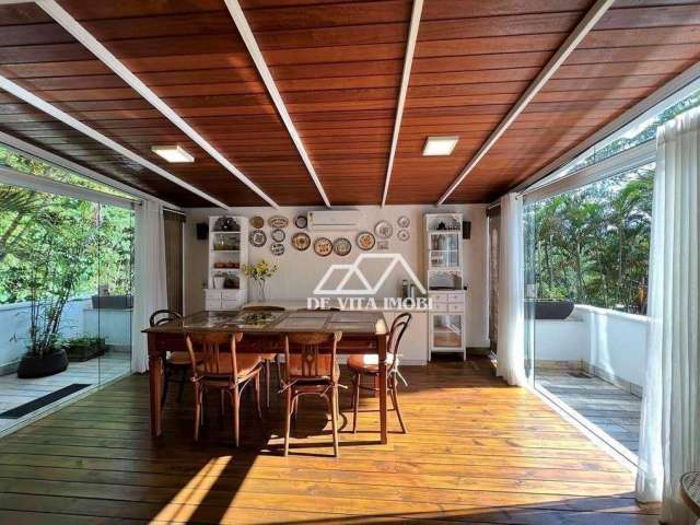 Casa com 5 dormitórios à venda, 804 m² por R$ 1.900.000,00 - Chácara Granja Velha - Carapicuíba/SP