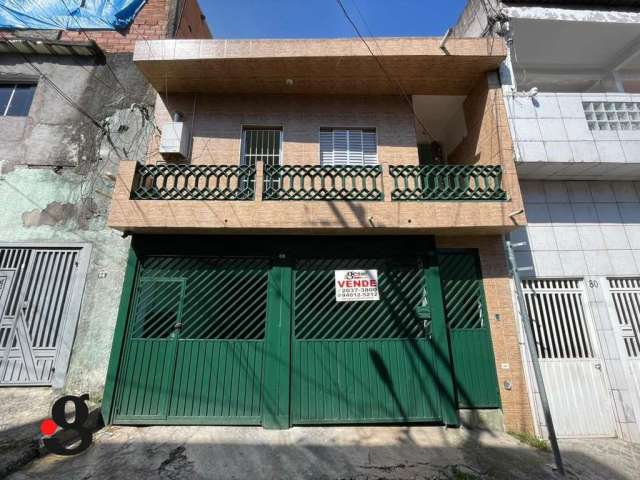 Sobrado à venda - Conjunto Residencial José Bonifácio - 400.000,00