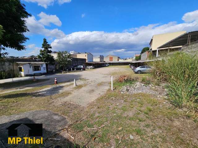 Terreno de 2.500m² a venda no Centro de Nilópolis.