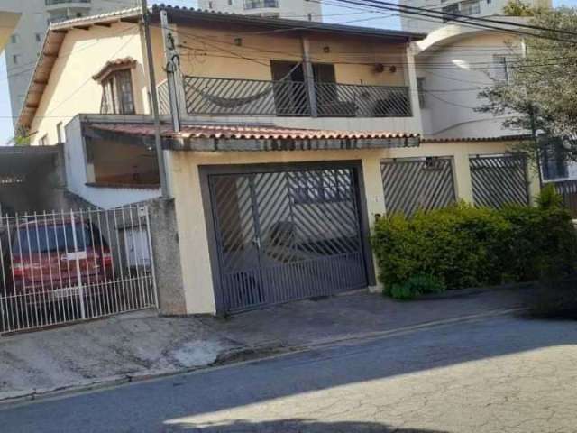 Casa a venda no Jaguaré em rua tranquila