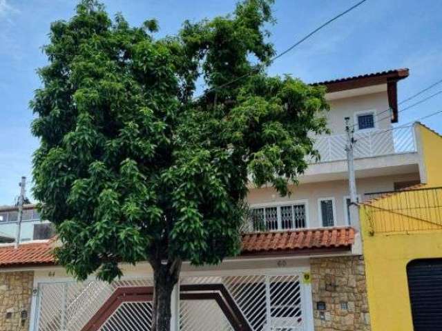 Sobrado a venda na Vila Campesina 4 vagas de garagem.