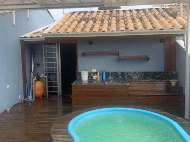 Casa Sobrado a venda no Umuarama com piscina