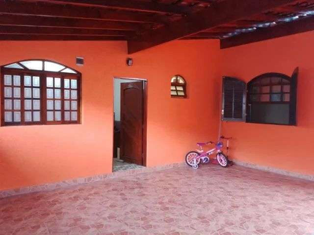 Casa padrão à venda em Ayrosa, Osasco - 3 dormitórios, 2 garagens!