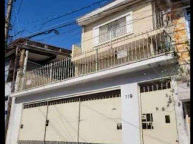 Casa à venda no Centro de Osasco, 5 dormitórios e 2 banheiros