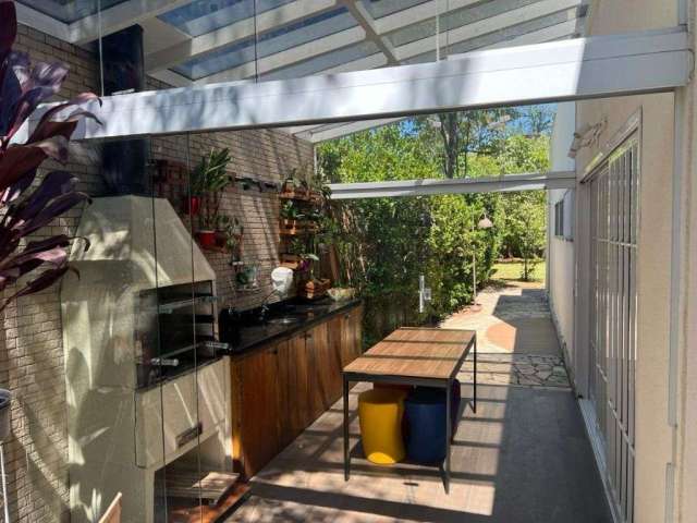 Excelente casa para alugar condomínio fechado com guarita 24hs no Butantã