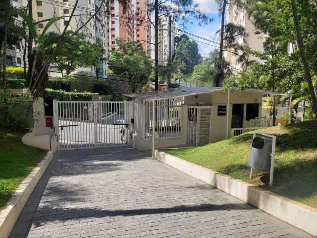 Apartamento reformado  com 3 dormitórios, 2 wc’S, 1 vaga e lazer, 400 m metrô Vila Sônia.