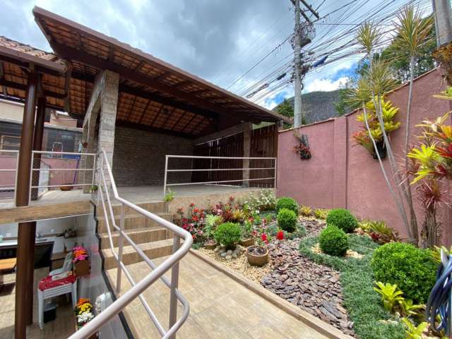 Casa à venda no Cônego