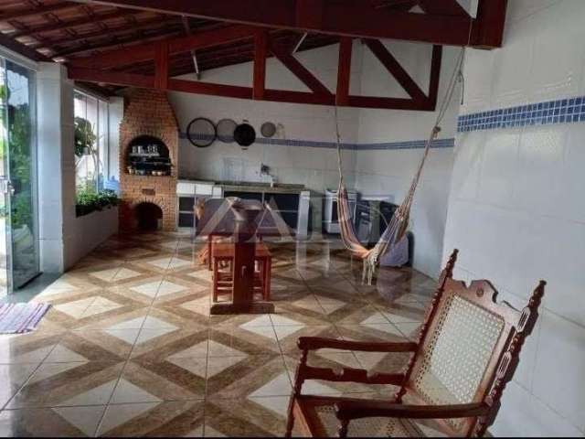 Casa com 2 quartos à venda na Vila Nova, Poços de Caldas , 103 m2 por R$ 660.000