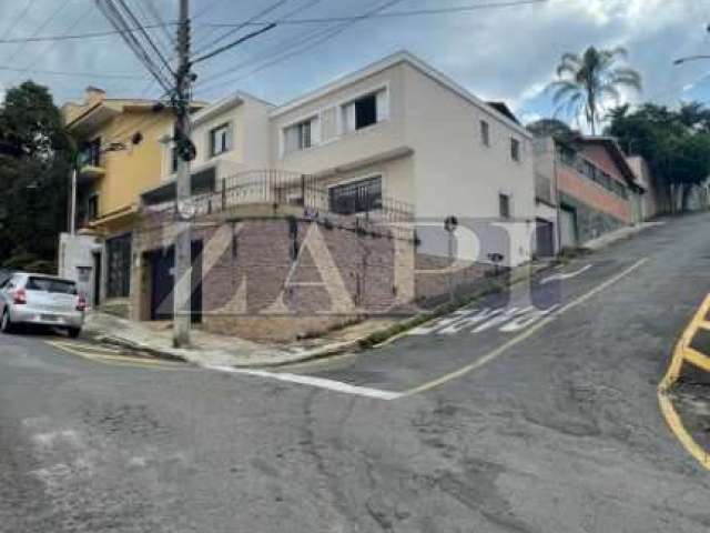 Casa com 3 quartos à venda no Centro, Poços de Caldas , 162 m2 por R$ 800.000