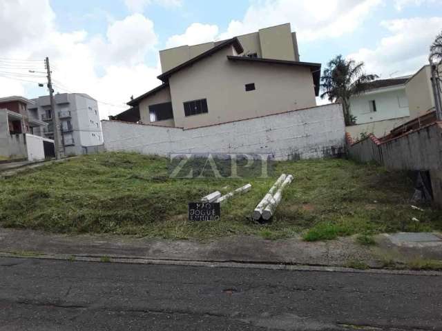 Terreno à venda no Village São Luiz, Poços de Caldas  por R$ 370.000