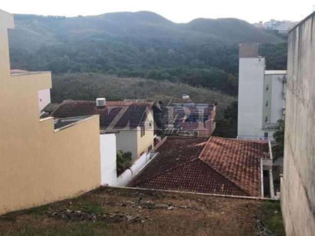 Terreno à venda no Jardim Vitória, Poços de Caldas  por R$ 180.000