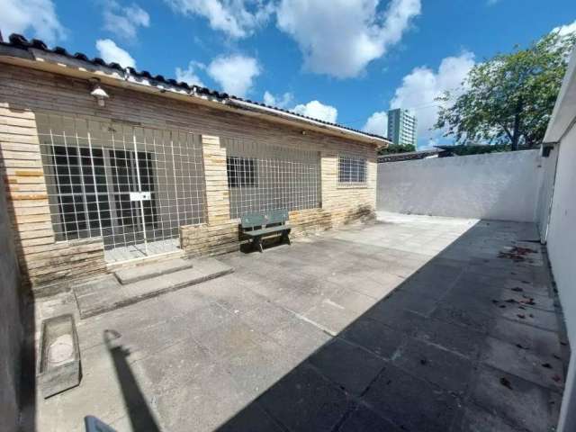 Casa à venda, 3 quartos, 1 suíte, 4 vagas, Cordeiro - Recife/PE