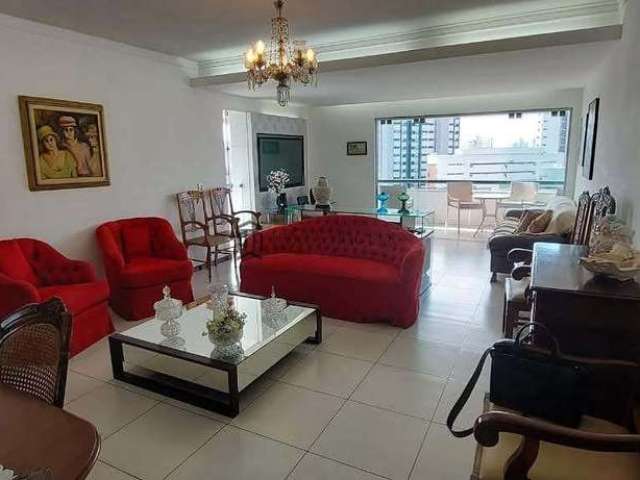 Apartamento à venda, com 185m², 4 dormitórios, 2 suítes, Aflitos Recife, PE