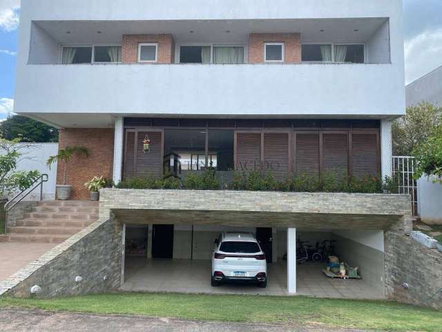 Casa à venda,415 m2 de área construída , 520 m2 , Nascente, muito ventilada, garagem coberta para 4