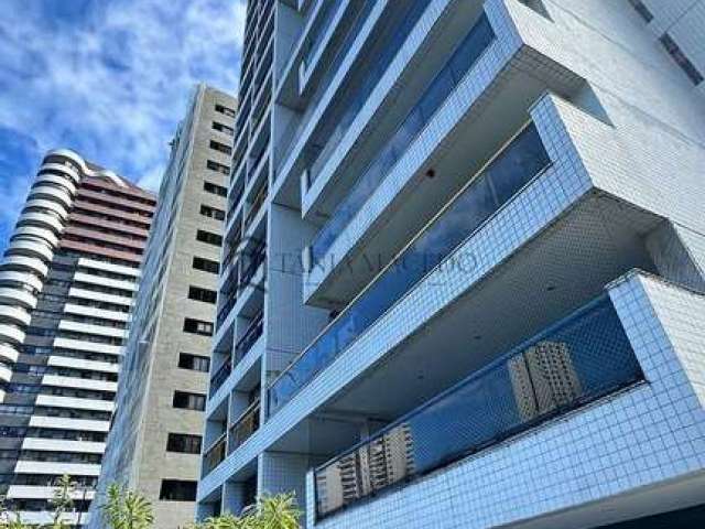 Apartamento à venda com 200m², 4 quartos sendo 2 suítes, Wc social, Sala 3 amb, varanda, cozinha e