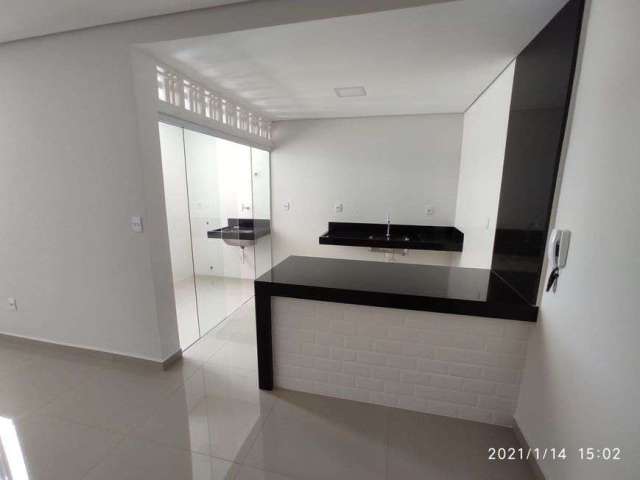 Apartamento B. Iguaçu. Cód. A252. Sacada, Elevador, 2 vagas. Perto da escola. Região de Ipatinga