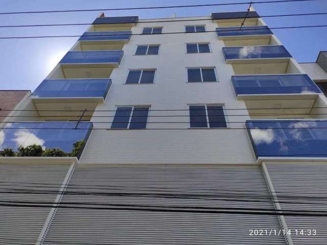 Cobertura Bairro Iguaçu. Cód. C046 3 Qts/2 suítes, 183 m², Elevador, 2 vagas, Área gourmet.