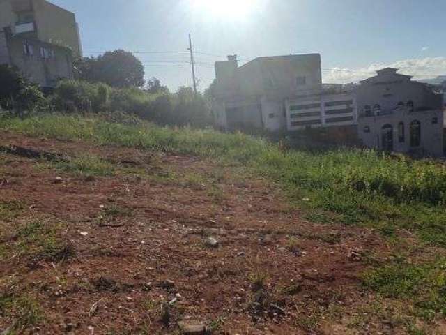 Lote Bairro Cidade Nova, Cód. L104, 416,70 m², dev. Registr.. Perto da avenida. Região de Ipatinga