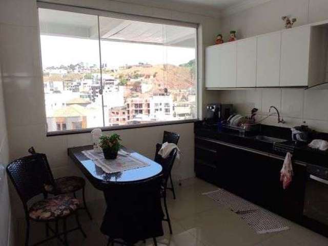 Casa Região de Ipatinga, Bairro Cidade Nova. Cód. K195. Quintal. Piso porcelanato, 2 vagas.