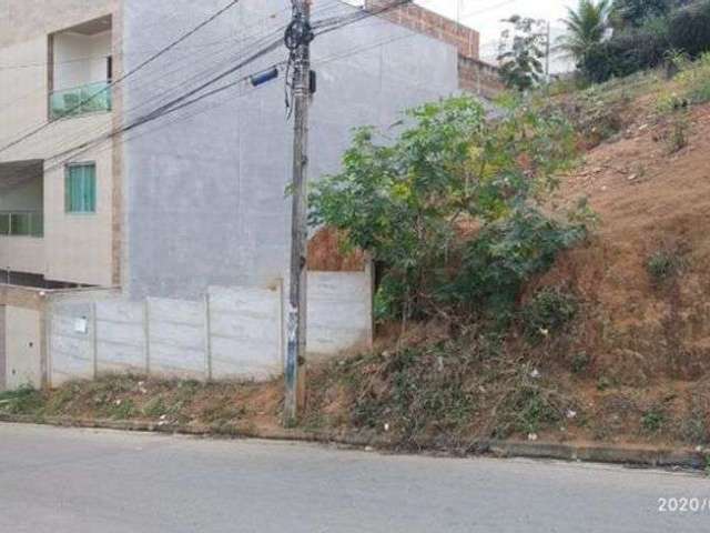 Lote Bairro Cidade Nova, Região de Ipatinga. Projeto para casa. Cód. L050 322 m², registrado.