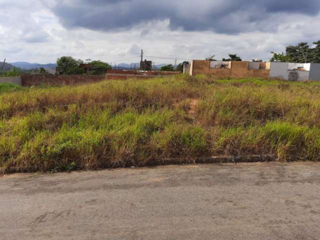 Lote Bairro Porto Seguro. Cód. L070, 360 m², devidamente Registrado. 360 M². Região de Ipatinga.