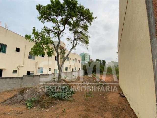 Terreno à venda na RUA WANDA GESSÁRIO, Jardim Guanabara, Macaé por R$ 420.000