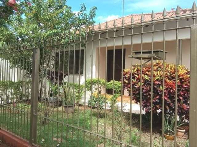 Rua João Wanderley, Jd Londrilar, casa com 04 quartos